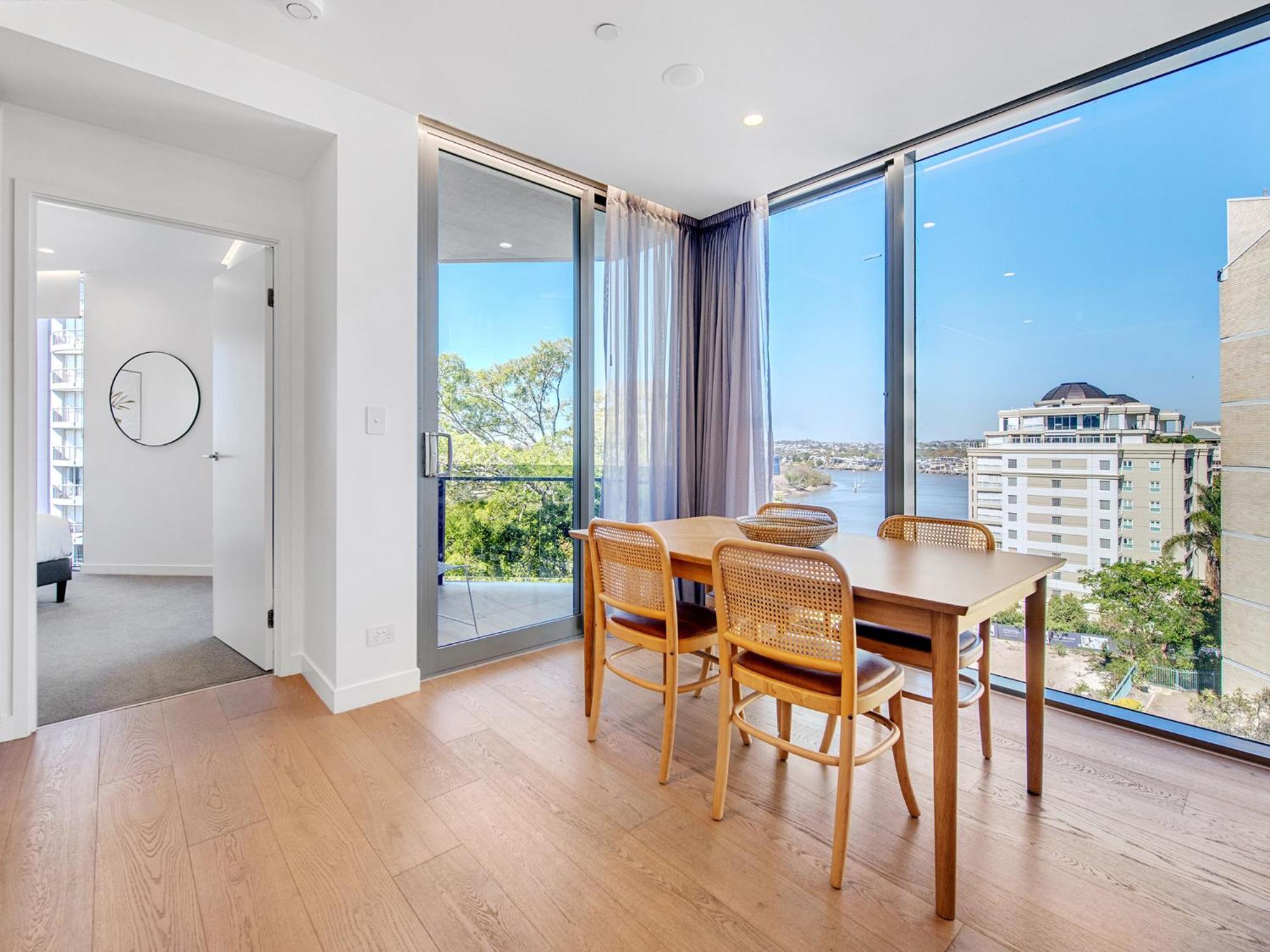 Lovely 2 Bedroom Executive Apartment ブリスベン エクステリア 写真