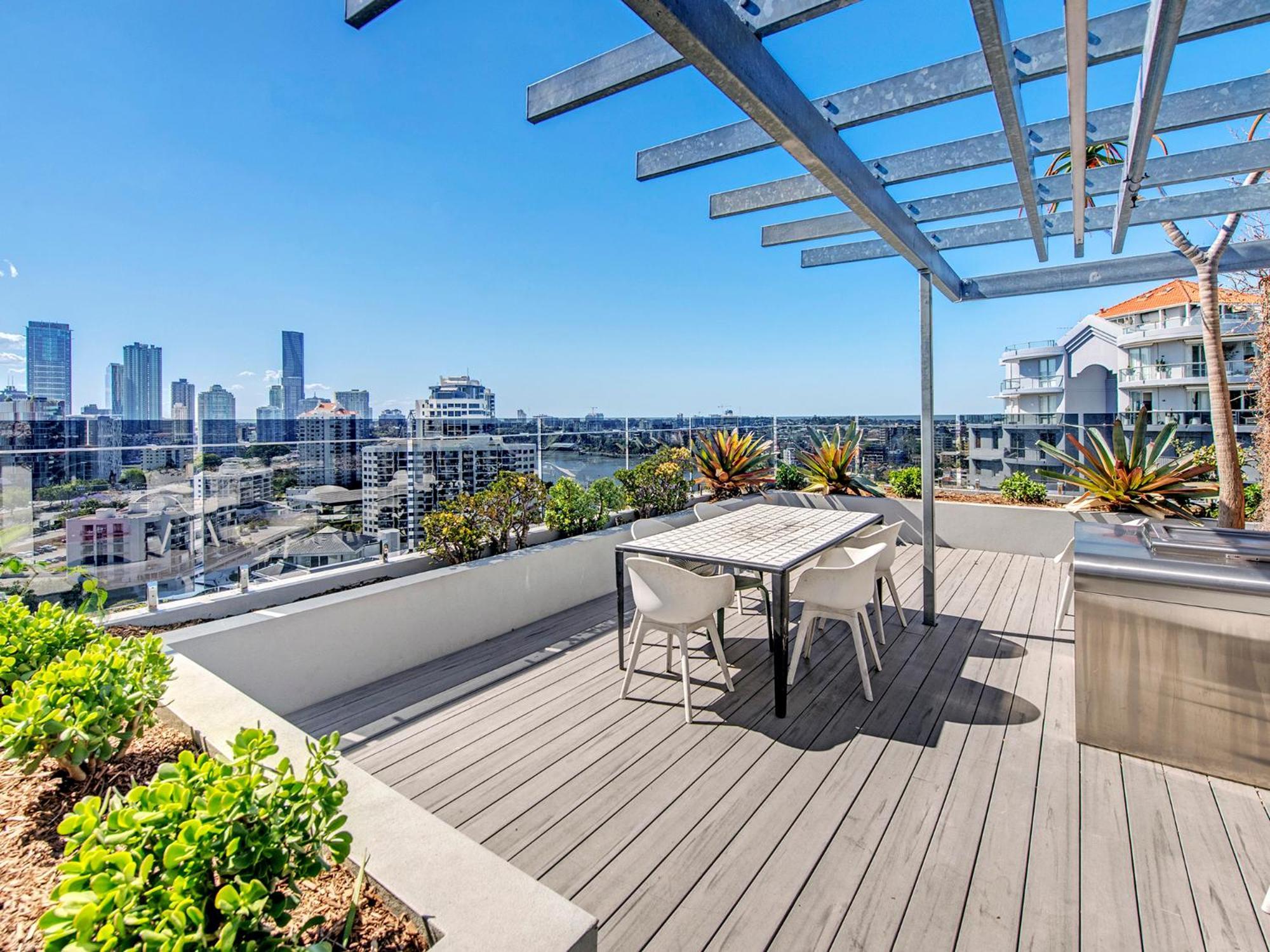 Lovely 2 Bedroom Executive Apartment ブリスベン エクステリア 写真
